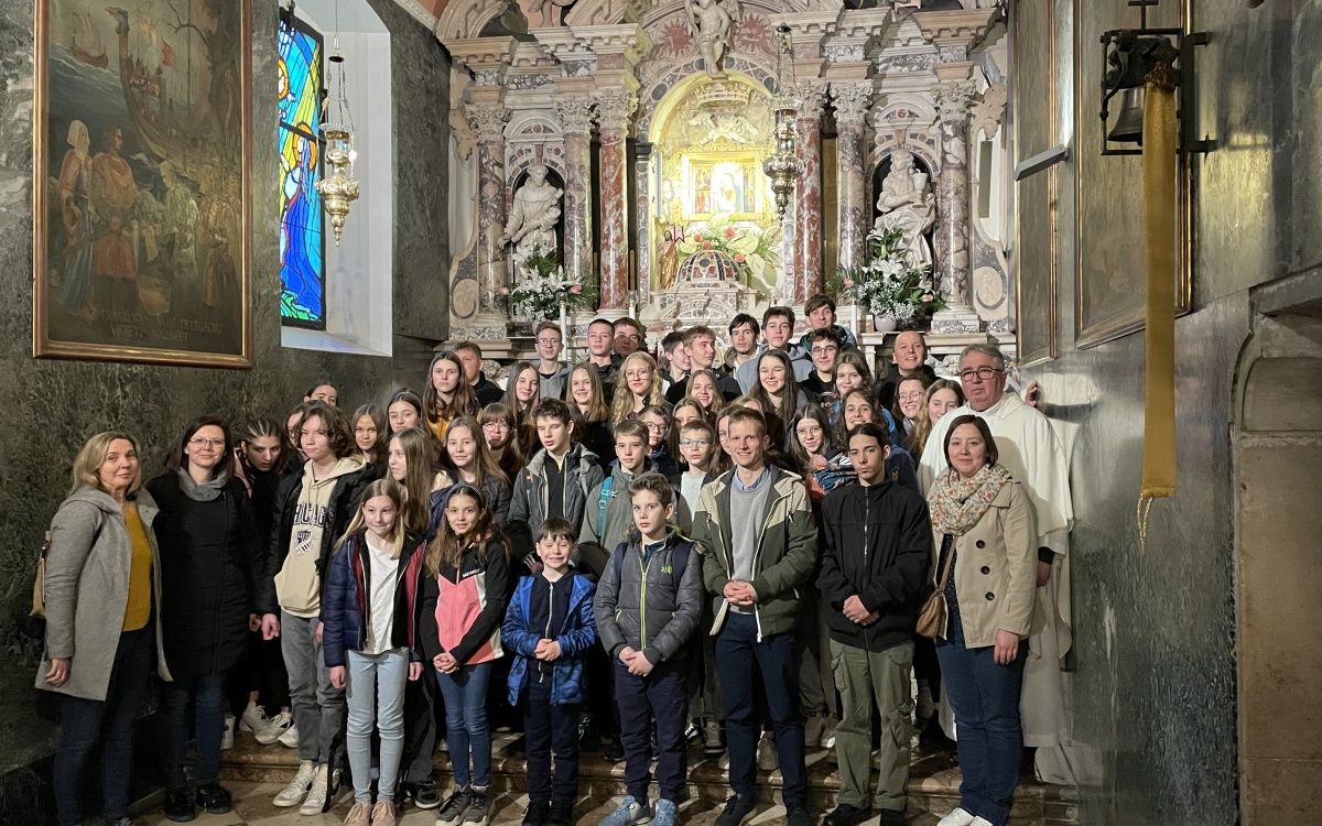 Zajednička slika u Crkvi Majke Božje Trsatske